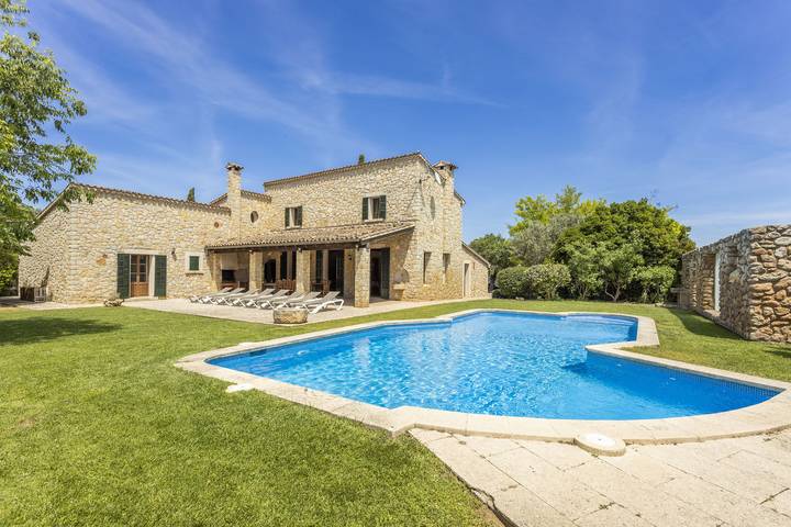 Villa für 9 Personen, mit Garten und Terrasse - 1