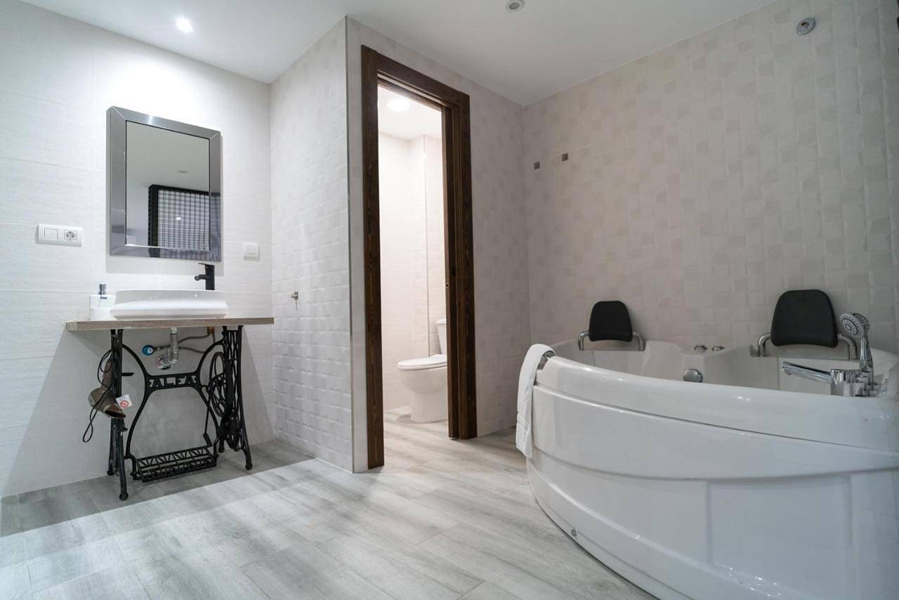 Apartamento entero, One-Bedroom Apartment in Navalón, Anna