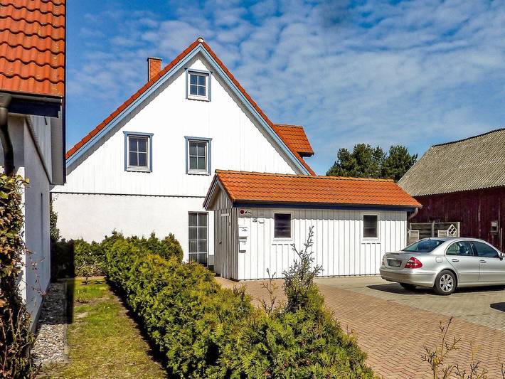 Ferienhaus für 4 Personen, mit Terrasse in Prerow - 2