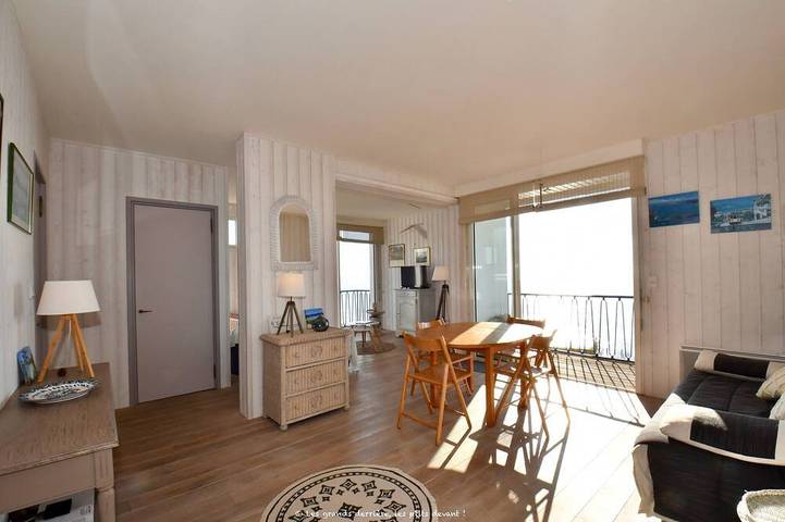 Gîte pour 6 personnes, avec balcon dans Plage du Chay - 4