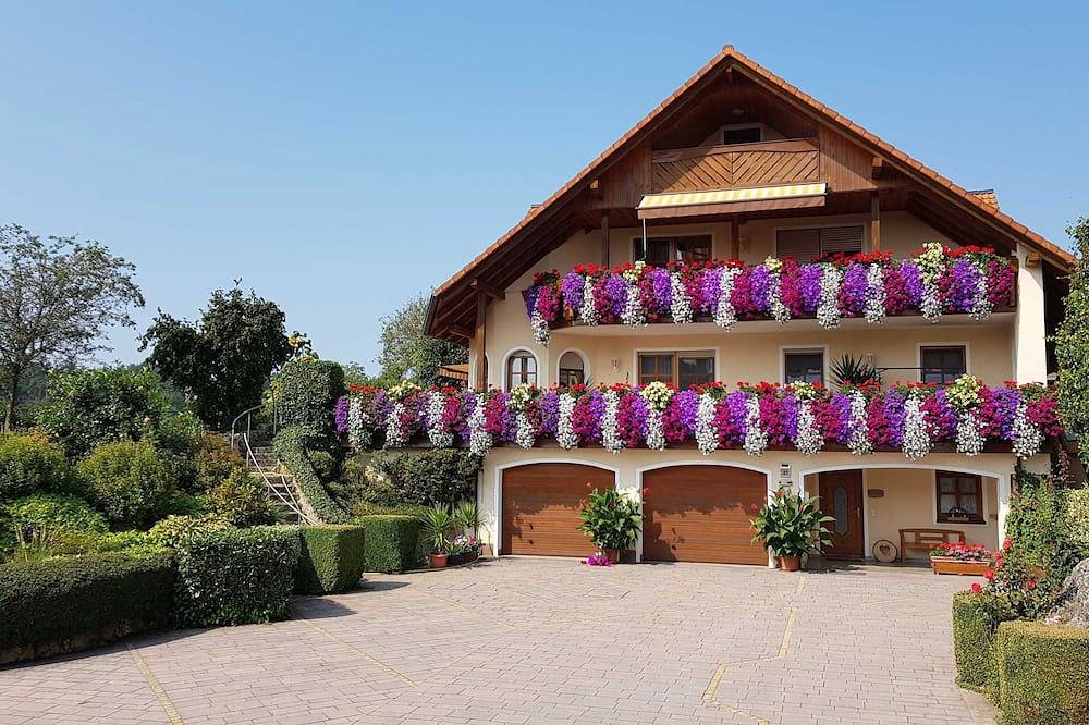 Ganze Wohnung, Ferienwohnung 1 - Ferienwohnungen Wölfel in Pottenstein, Frankenalb