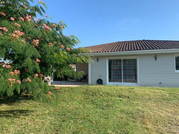 Location de vacances pour 8 personnes, avec jardin et vue à Salles - 3