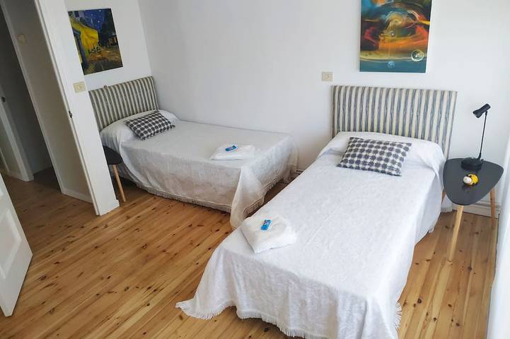 Appartement entier, Appartement Sunny à 2 km de la Plage et de la Montagne in Laredo, Côte Cantabrienne