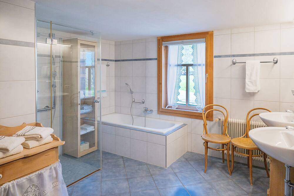Ganze Wohnung, Ferienwohnung Ritter Schwarzenberg im Bregenzerwald - Fewo Ritter,90qm, 2 Pers. in Schwarzenberg, Bodensee-Vorarlberg