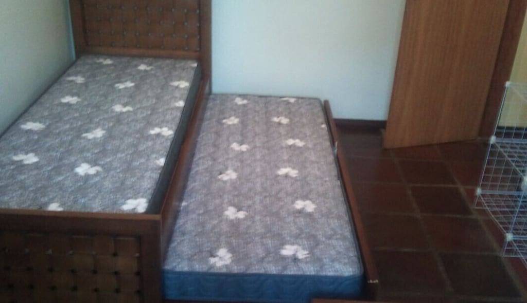 Ganze Wohnung, Ausgezeichnete möblierte Wohnung, 100 m vom Strand entfernt !! in Praia da Enseada (Guarujá), Baixada Santista