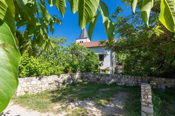Appartement entier, Appartement de deux chambres avec air conditionné Baska, Krk -a in Baška, Krk