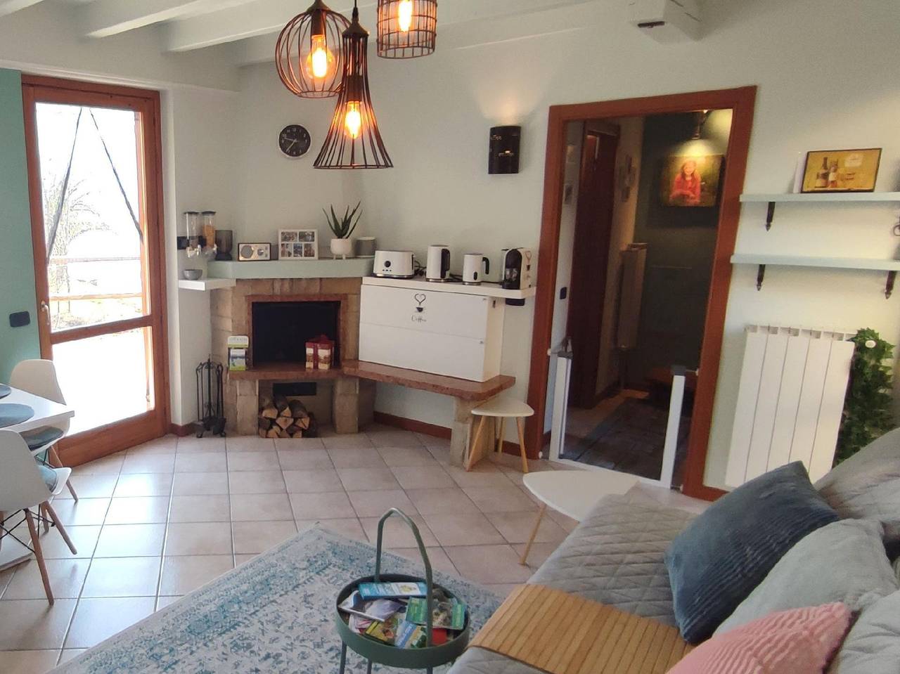 Oasi Azzurra - Drei-Zimmer-Wohnung in einer kleinen Villa mit Terrasse in Fonteno, Iseosee