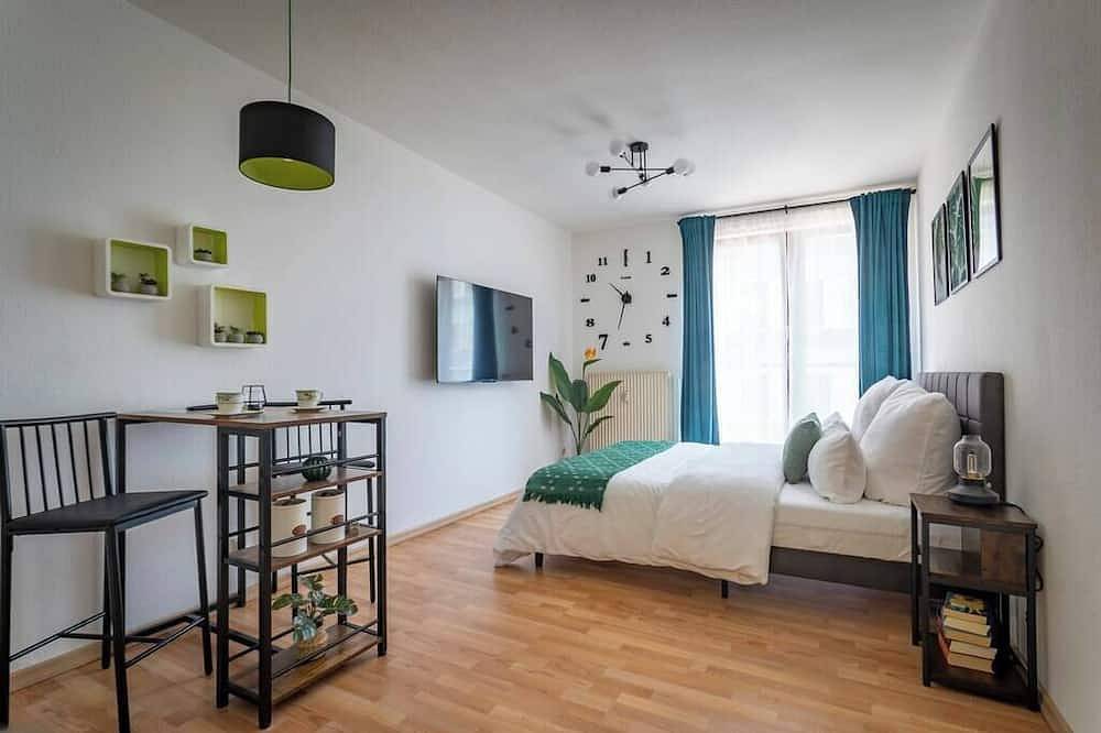 Ganze Wohnung, Two Apartments in One Building–Schlachte Bremen in Mitte Bremen, Bremen