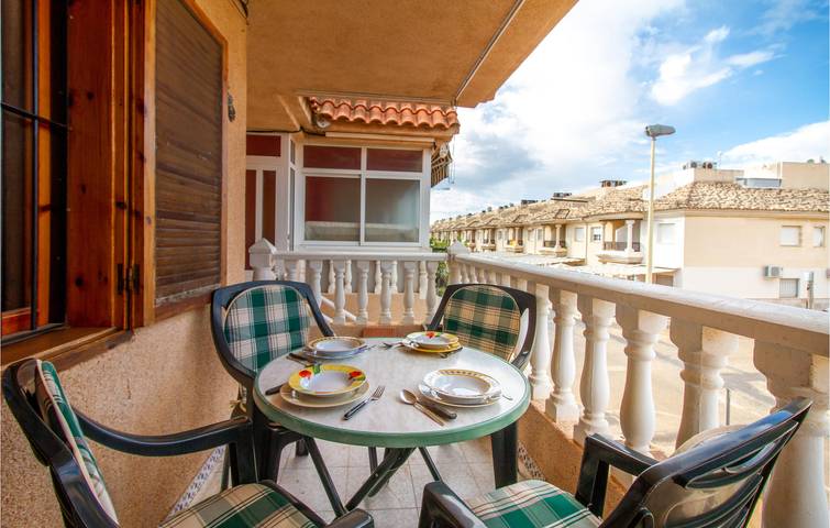 Appartement de vacances entier, 2km de la plage, lit double, terrasse et plus encore ! in San Pedro del Pinatar, Costa Cálida