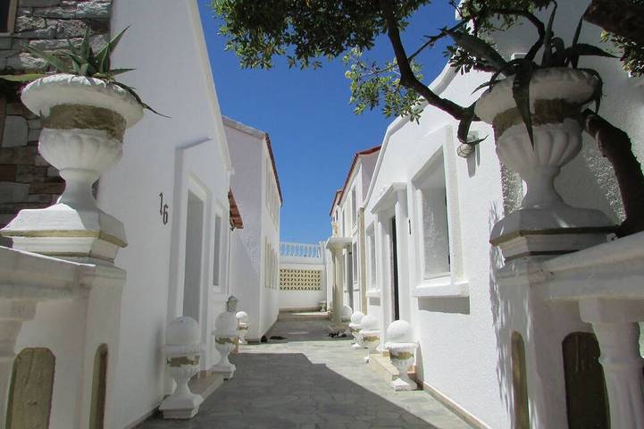 Apartment for 5 people, with pool and balcony in Faliraki