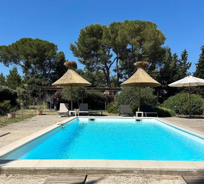 Maison d’hôte pour 2 personnes, avec Terrasse et Jardin ainsi que Piscine et Vue à Saint-Rémy-de-Provence