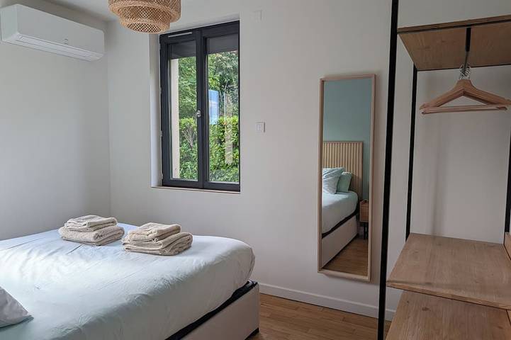 House for 8 people • Panoramic View of Lac du Causse • Rated ⭐⭐⭐⭐ • Air-conditioned in Lissac-sur-Couze, Brive-la-Gaillarde region