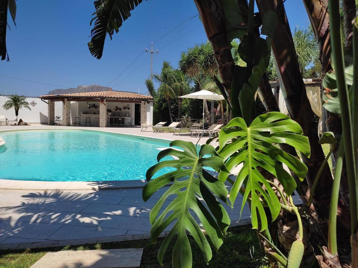 Villa Araucaria in Partinico, Provincia di Palermo