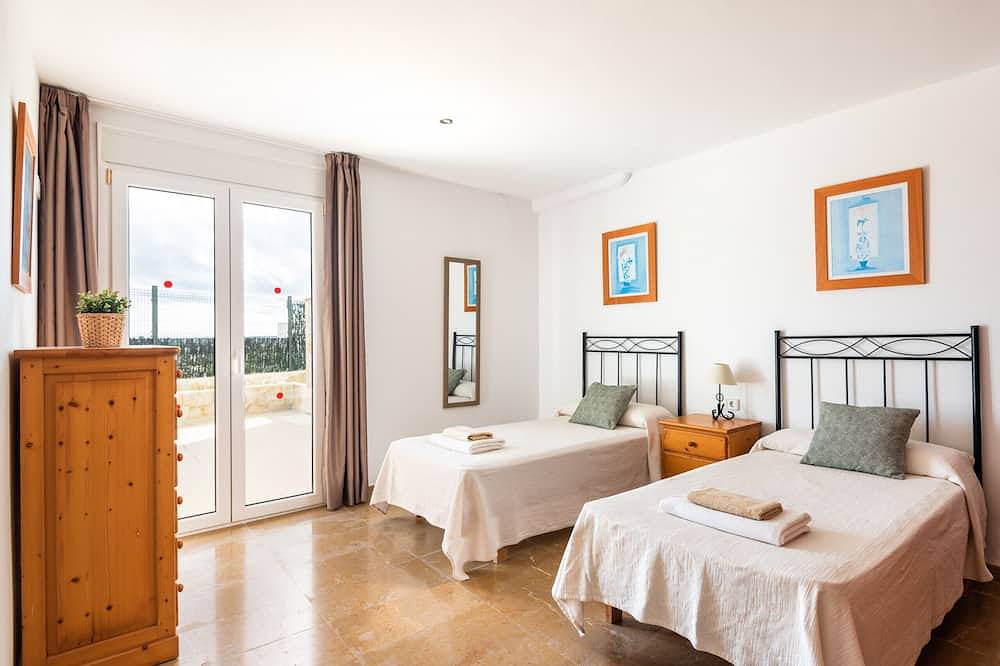 Villa Gill by Escape Home in Coves Noves, Es Mercadal