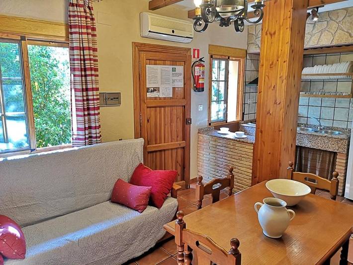 Casa rural para 4 personas, con vistas además de jardín y piscina, Familias con niños en Sierra de Cazorla - 4