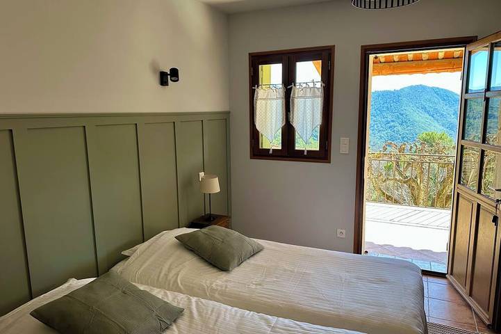 Gîte pour 6 personnes, avec jardin et piscine à Propiac - 3