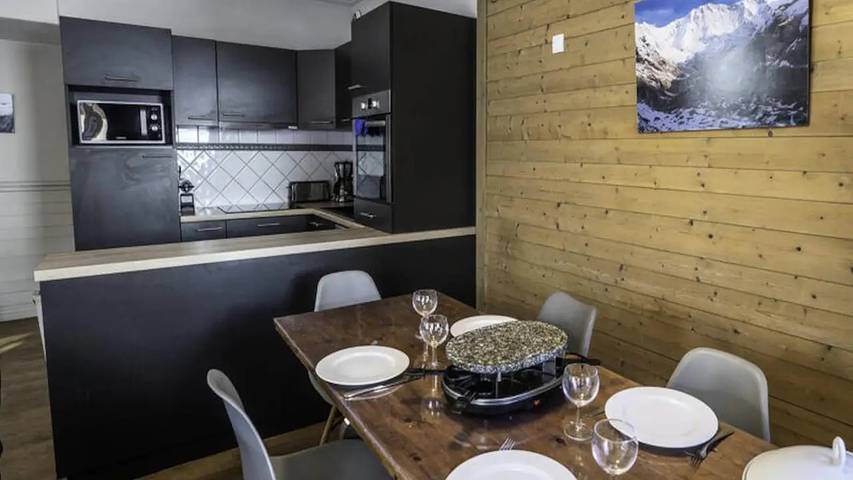Chalet pour 7 personnes, avec Balcon ainsi que Terrasse et Piscine à Val Thorens - 3