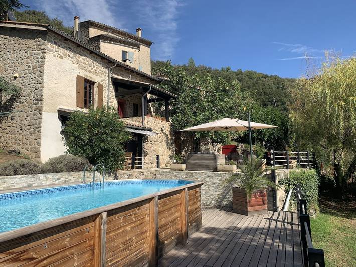 Maison de vacances pour 6 personnes, avec Terrasse ainsi que Jardin et Piscine