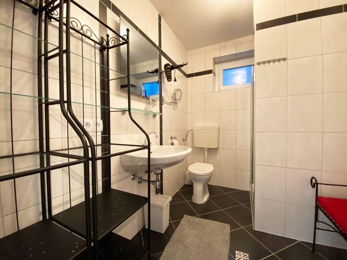 Gîte pour 4 personnes, avec jardin à Treffen - 4