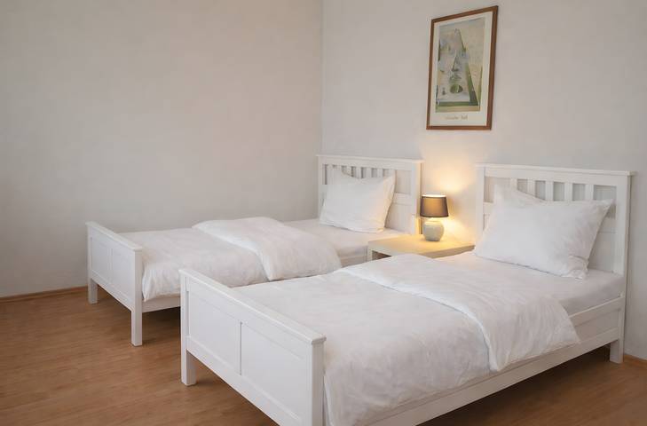 Ganze Wohnung, Ferienwohnung 'Sweet Home' mit Balkon und Wlan in Friedrichshafen, Region Bodensee-Oberschwaben