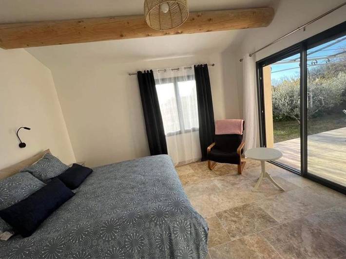 Location de vacances pour 2 personnes, avec terrasse et piscine à Paradou - 4