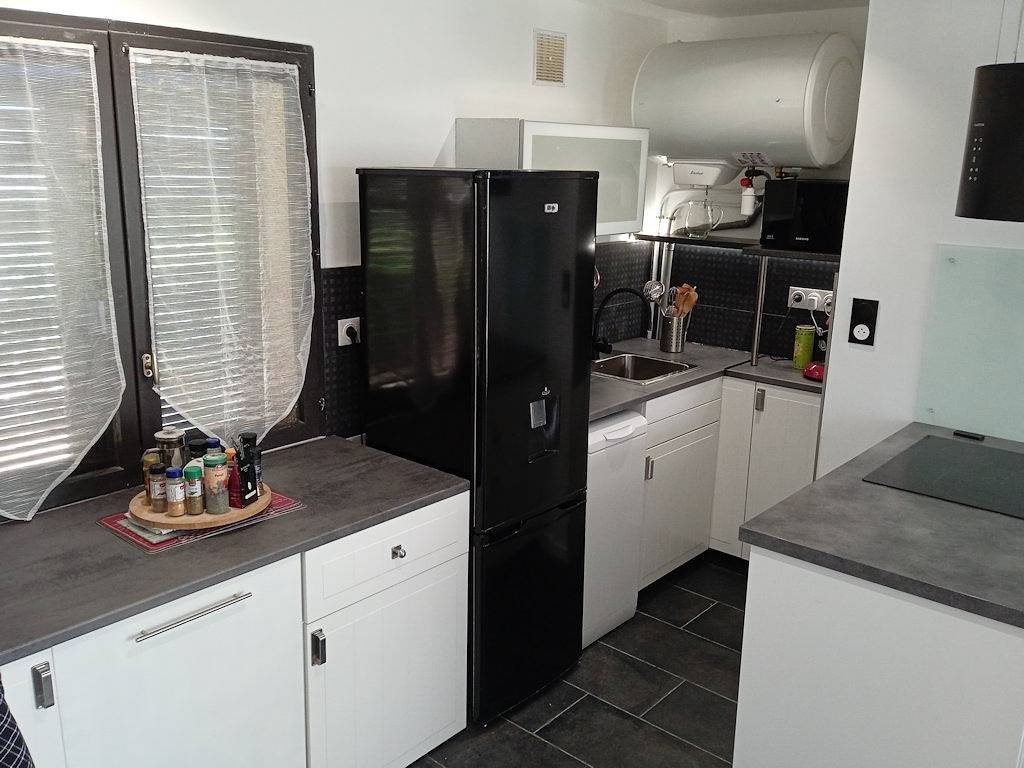 Appartement entier, Loue T2 en rez-de-jardin - village naturiste de Leucate in Port Leucate, Leucate