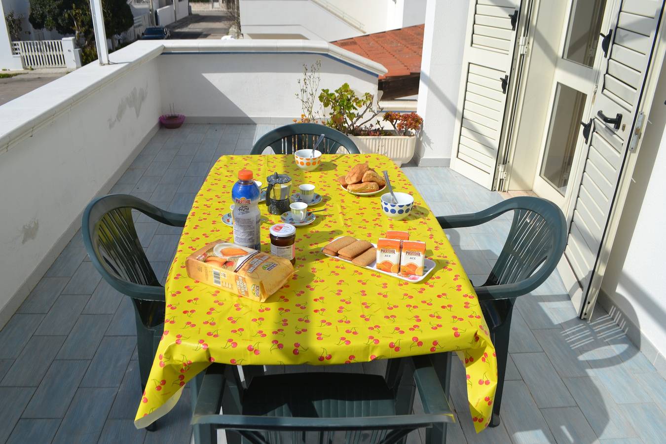 Zentrale Ferienwohnung mit Terrasse, Garten und Parkplatz in Melendugno, Lecce Provinz