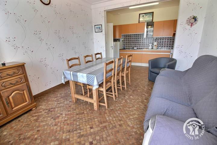 Gîte pour 6 personnes, avec jardin à Pléboulle - 3