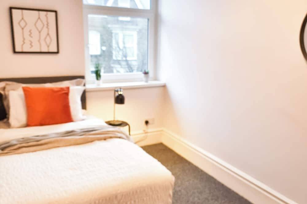 Entire apartment, Brynmill Flat Sleeps 3/5 | Close to Beach, Uni & Park | Free Wifi | Free Parking in Swansea, Swansea region