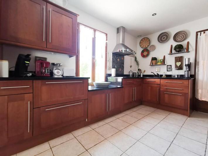 Location de vacances pour 12 personnes, avec vue ainsi que piscine et jardin à Arques (Aude) - 2