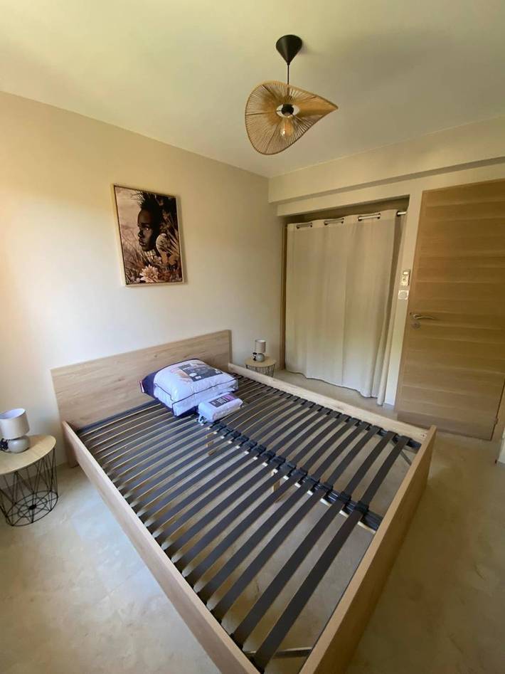 Gîte pour 4 personnes, avec terrasse dans Plage La Favière - 4