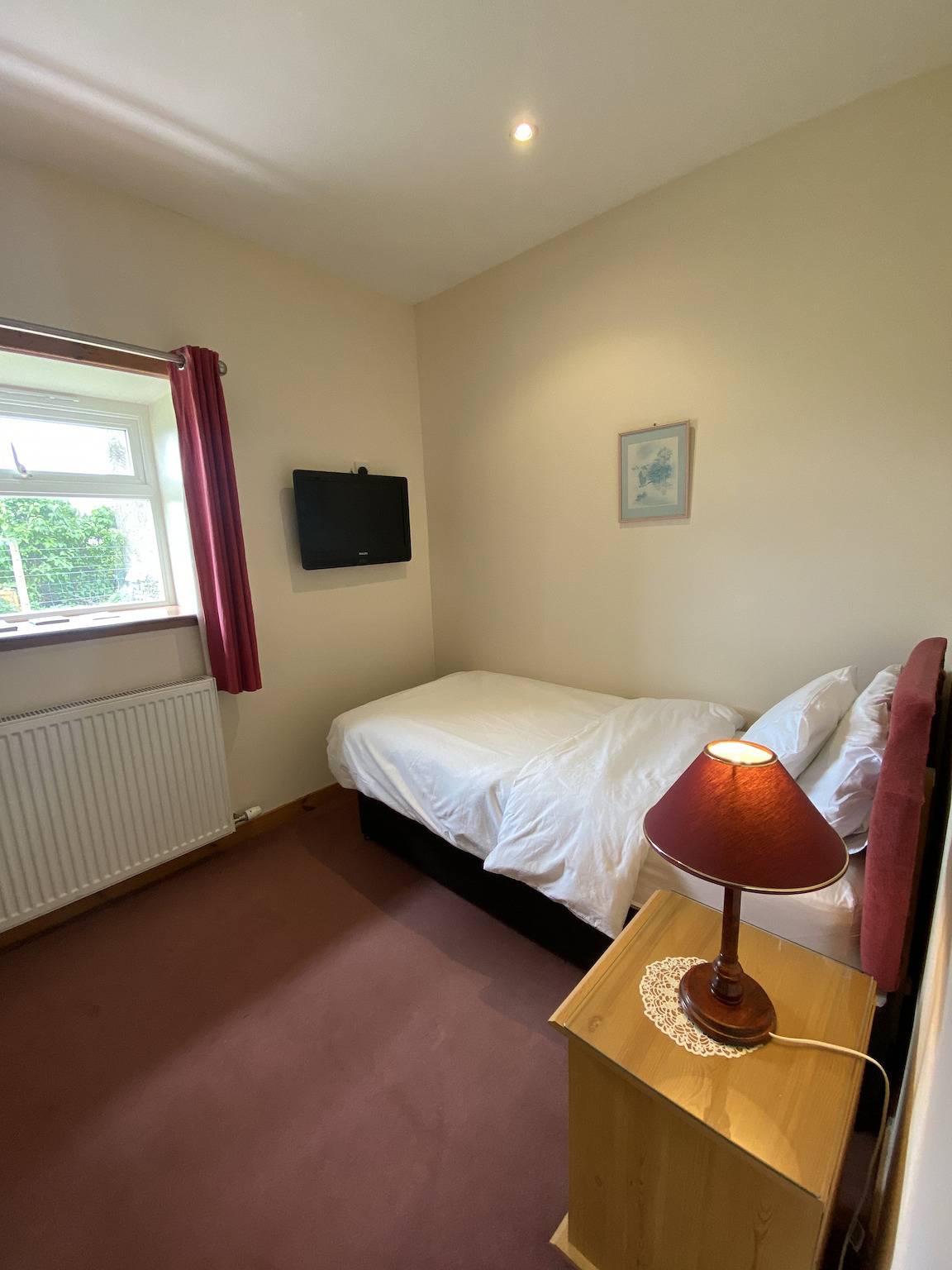 Ganze Ferienwohnung, Ferienwohnung für 1 Person mit Garten in Kingussie, Highlands