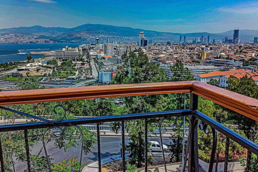 Manoir d'hôtel Variante avec des vues spectaculaires in Izmir, Égée turque