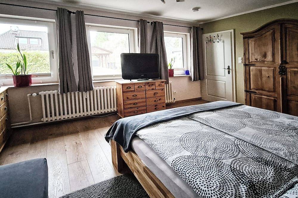Komfortables Haus mit Kamin/Wintergarten, eingezäunter Garten. Hundefreundlich! in Pönitz, Scharbeutz
