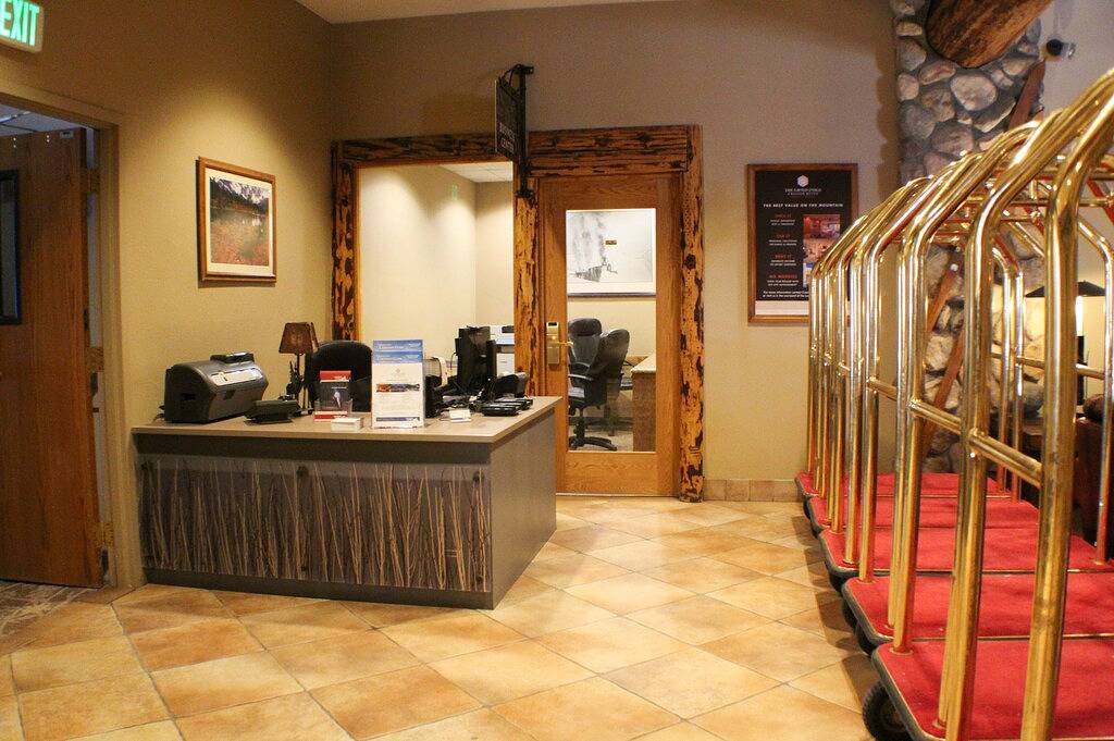 Ganze Wohnung, Hotelzimmer im Bodenbereich, Innen- / Außen Poll & Hot Tub! in Mount Crested Butte, Crested Butte Mountain Resort