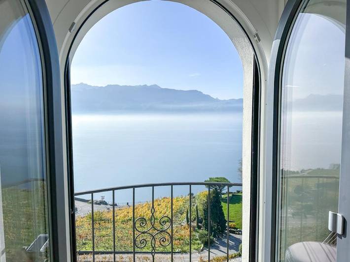 Maison d’hôte pour 2 personnes, avec Balcon et Terrasse ainsi que Jardin et Vue sur le lac