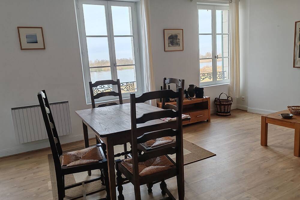 Apartamento entero, Apartment with splendid view of the Loire and Château de Chaumont sur Loire in Chaumont-sur-Loire, Región de Blois