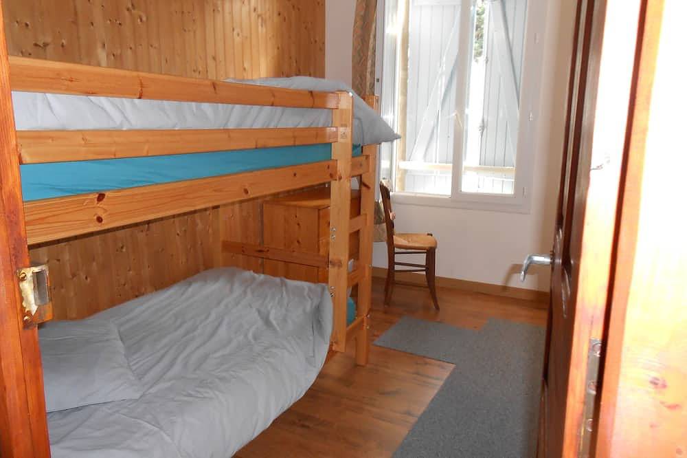 Entire apartment, 4-seater apartment 50 m2 in Laruns, Béarn