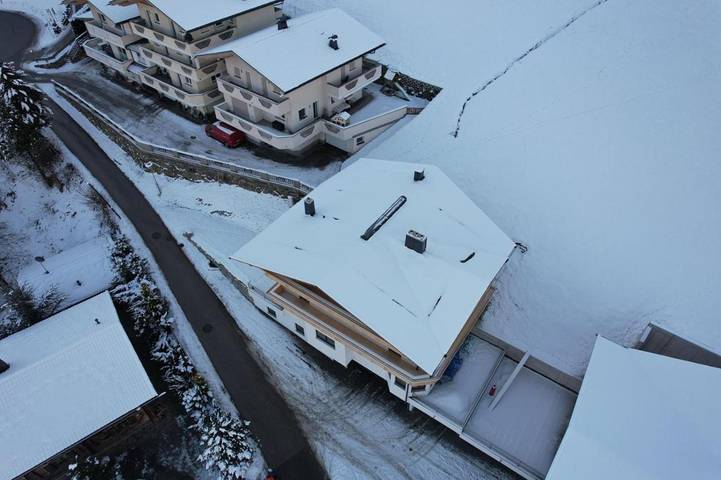 Ferienwohnung für 7 Personen, mit Balkon und Ausblick in Hainzenberg - 4