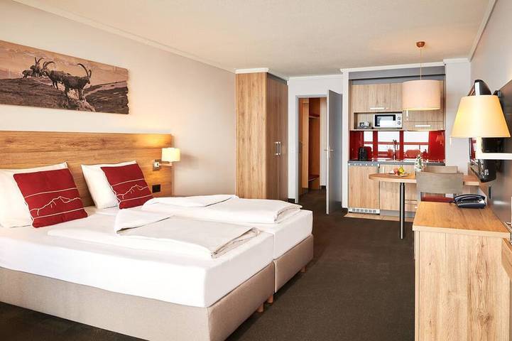 Ferienwohnung für 2 Personen, mit Sauna und Terrasse sowie Garten und Pool, mit Haustier am Thunersee - 2