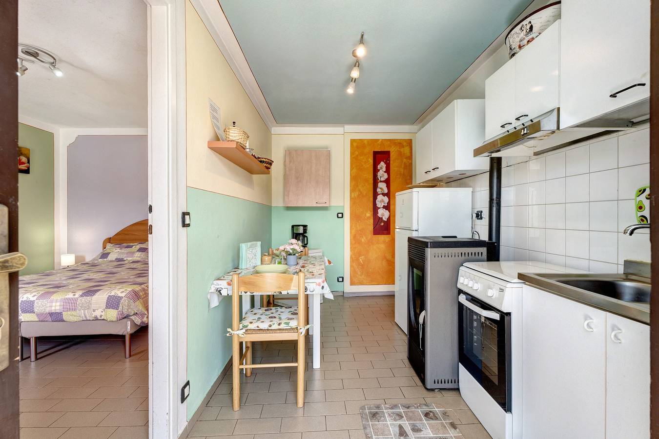 Vakantiehuis 'Vanni's House' met uitzicht op het meer, eigen tuin en Wi-Fi, foto 10