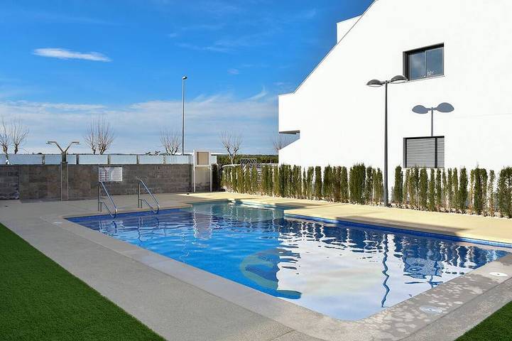 Holiday apartment for 6 people, with pool and balcony - 1