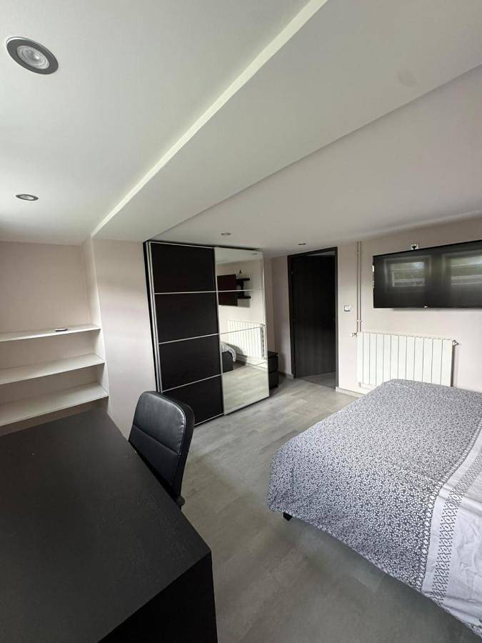 Double Room in Montigny-lès-Metz, Metz-Campagne