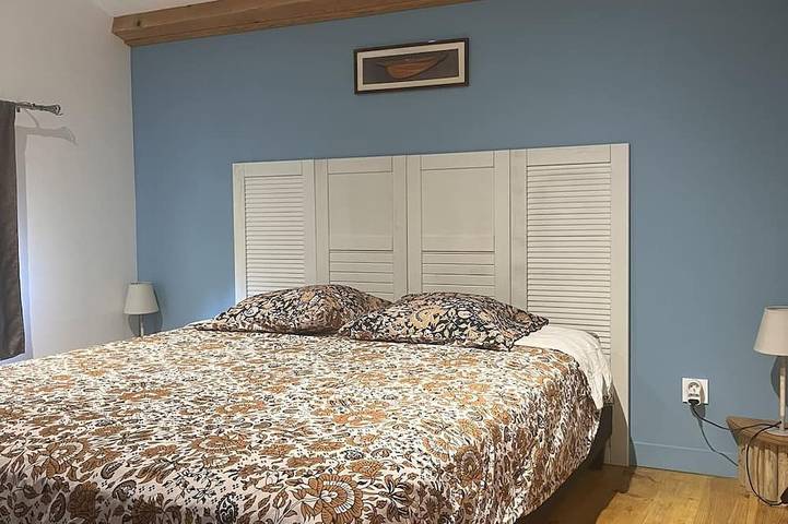 Gîte pour 5 personnes, avec jacuzzi dans Massif central