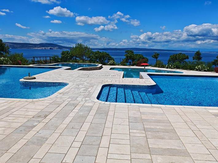 Camping pour 6 personnes, avec terrasse ainsi que vue et piscine dans Primorje-Gorski Kotar - 3