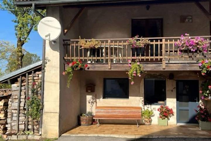 Location de vacances pour 5 personnes, avec Balcon à Giron
