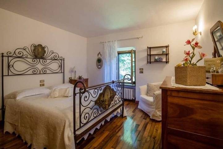 Villa con piscina panoramica • Passignano sul Trasimeno, Umbria in Passignano sul Trasimeno, Lago Trasimeno