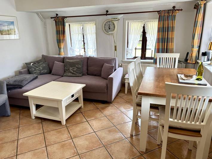 Ganze Wohnung, Gemütliche 2-Zimmer Ferienwohnung für 4 Personen, strandnah in Westerland in Westerland, Sylt (Gemeinde)
