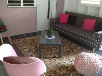 Gîte pour 4 personnes, avec balcon à Les Abymes