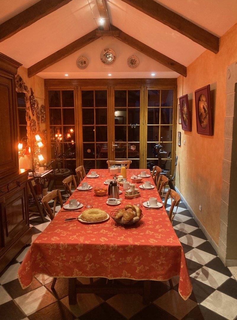 Chambres d'hôtes Baradon Michaudet - Chambre Rose in Le Mesnil-sur-Oger, Marne